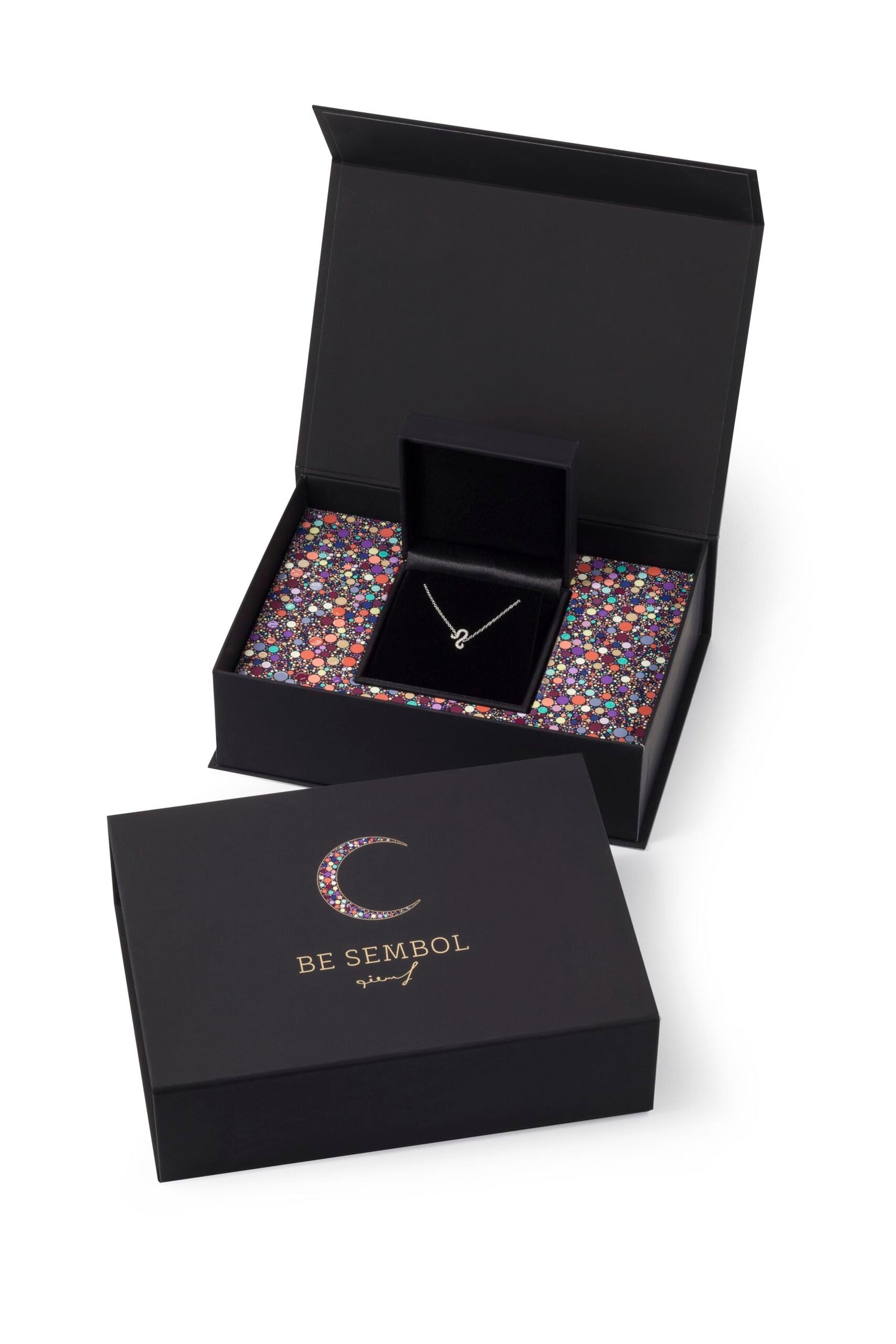 BEAUTY DIAMONDS Necklace